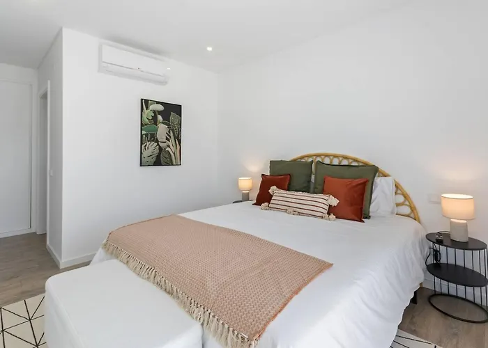 Prázdninový dům Modern With Private Pool Near Baleal