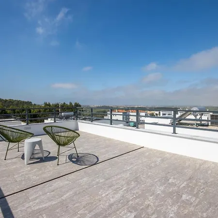Modern With Private Pool Near Baleal 빌라