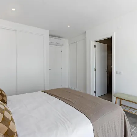 Modern With Private Pool Near Baleal 빌라 아토우기아다발레이아