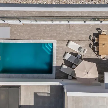 Modern With Private Pool Near Baleal 빌라 아토우기아다발레이아