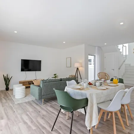 빌라 Modern With Private Pool Near Baleal 아토우기아다발레이아