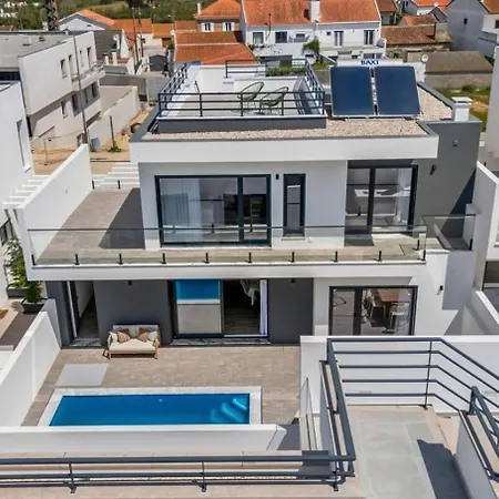 Holiday home Modern With Private Pool Near Baleal