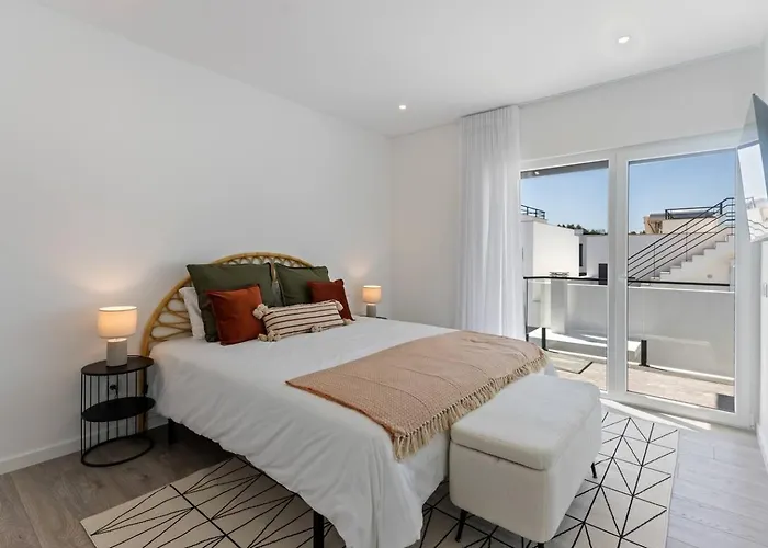 Casa vacanze Modern With Private Pool Near Baleal Atouguia Da Baleia